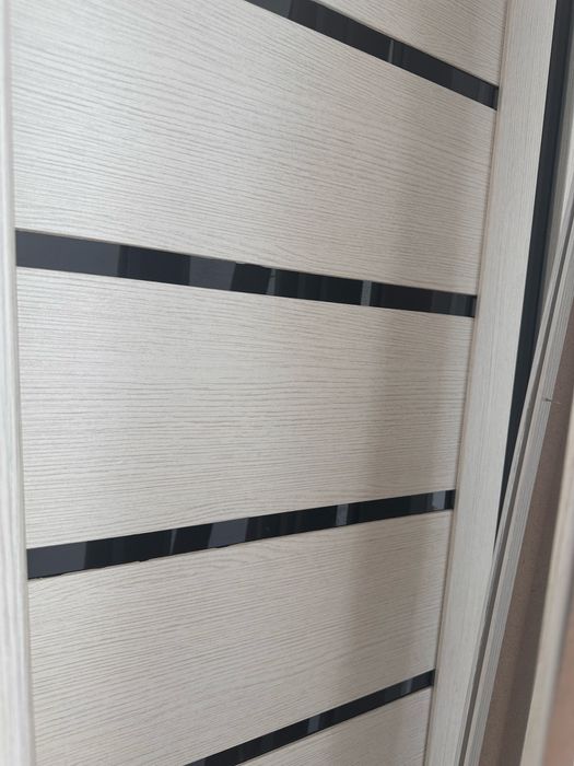 Продам б/у двери