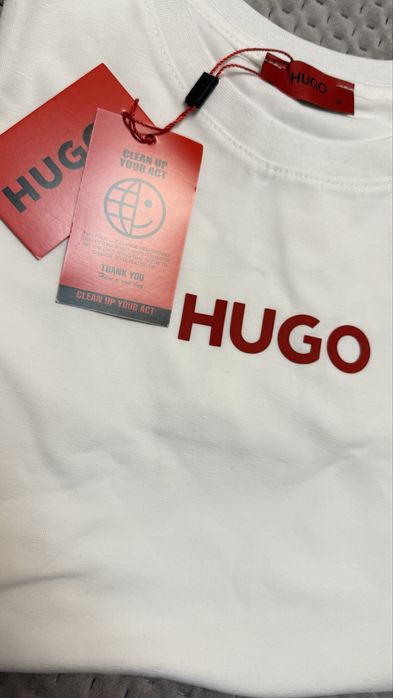 Hugo дамски тениски- S;M
