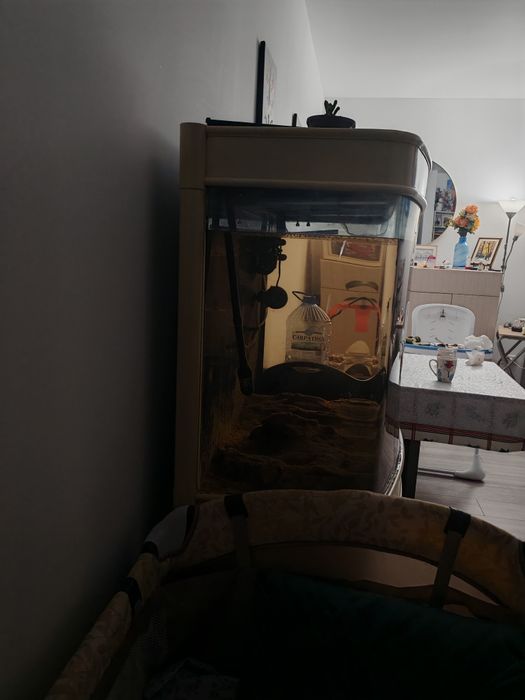 Acvariu 280l, filtru, pompa valuri