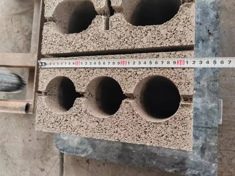 Shlakablok aparat qtj4 28