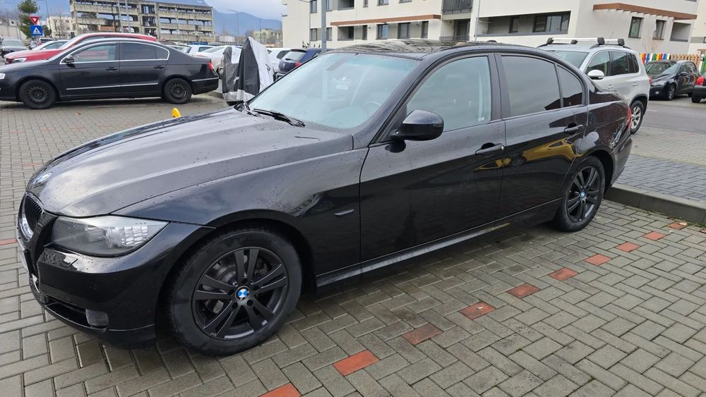 BMW Seria 3 BMW SERIA 3 E90 LCI 2011 318i Steptronic