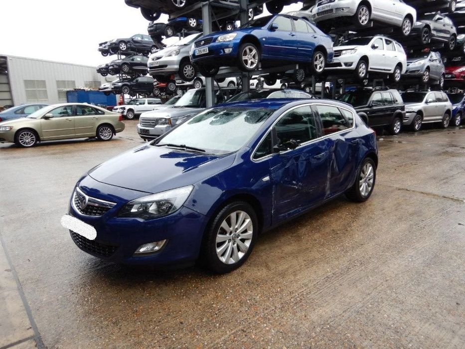 Armatura bara spate Opel Astra J 2012 Hatchback 1.7 CDTI DTE