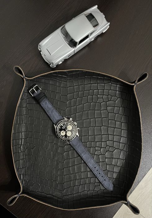 Curea de ceas lucrată manual din piele autentică de crocodil nubuck