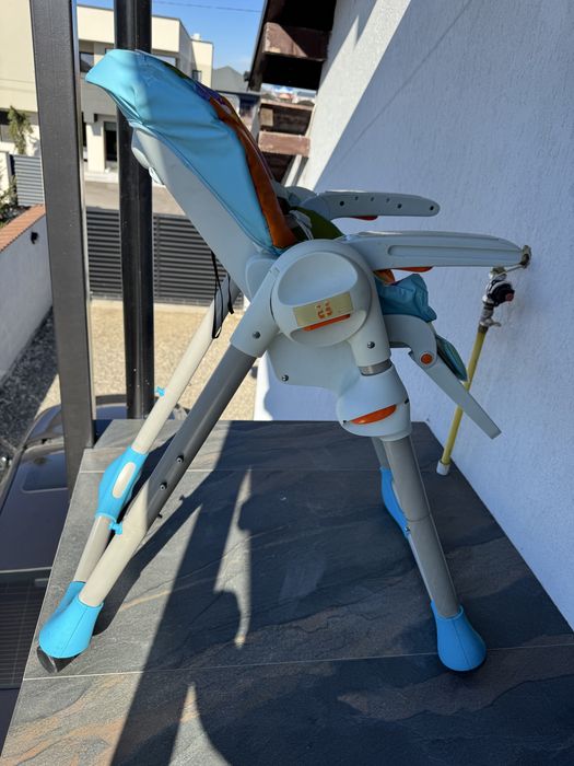 Scaun de masa bebe Chicco