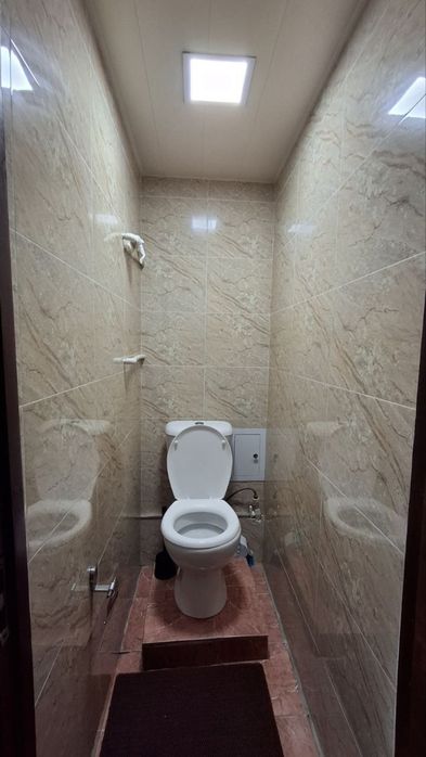 Arenda 3xonalik gaz svet issiq suv bor Novza metro flagmon orqasida jo