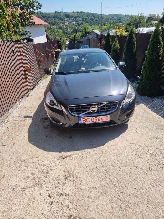 VOLVO S60 2011 — imagine 3