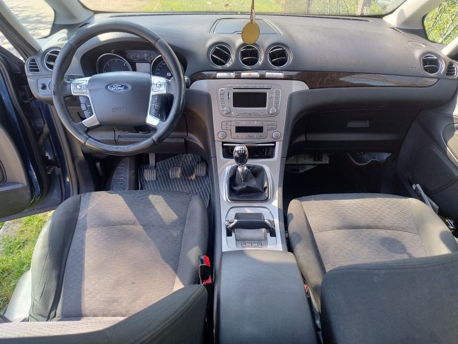 Форд -  Галакси .