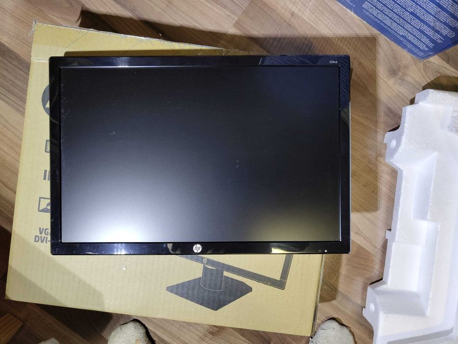 Monitor Hp 20Kd foarte putin utilizat