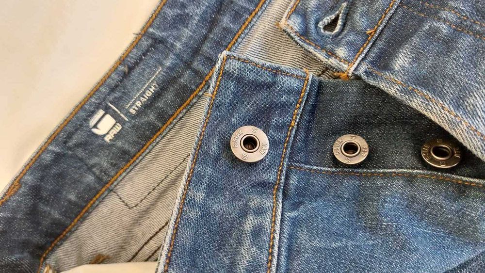 G-Star RAW 3 броя къси панталони дънки Различни размери , 40 лв