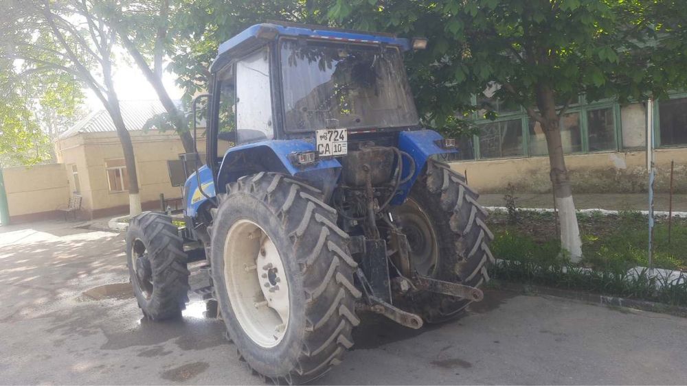 Трактор New Holland TS6070