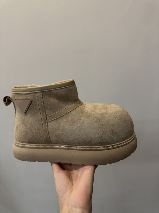 Дамски ботуши.