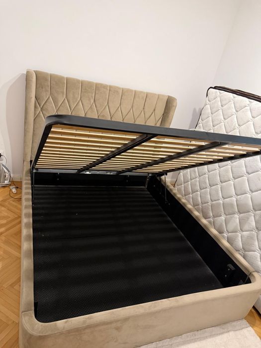 Pat matrimonial tapitat