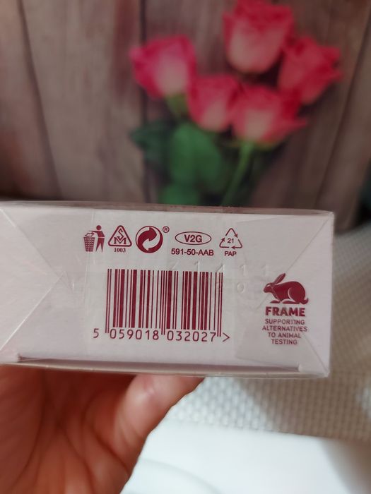 Apa de parfum First date of turkish rose Avon