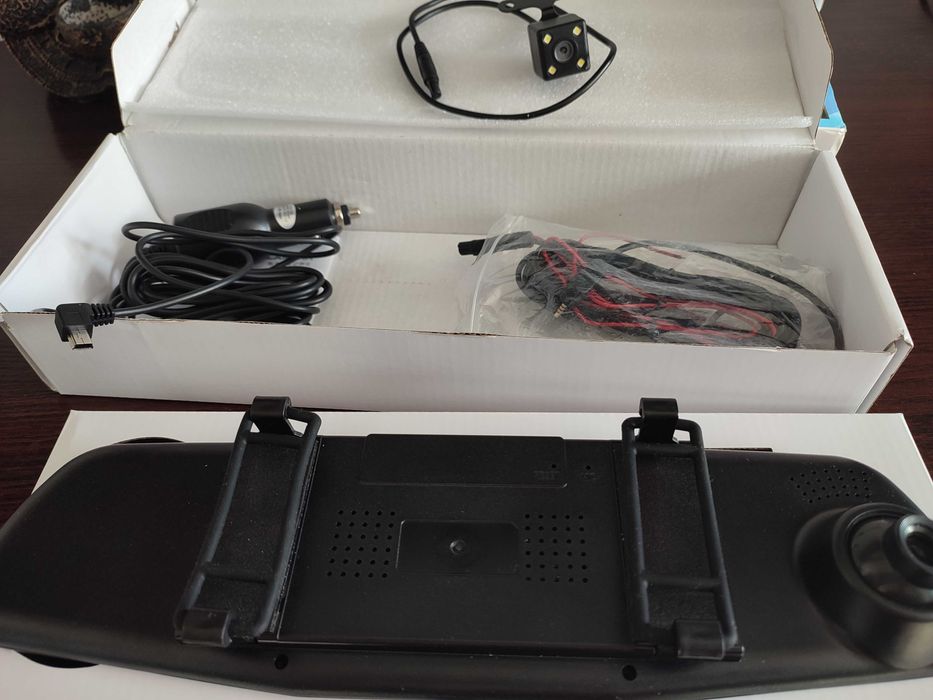 Camera de filmat auto