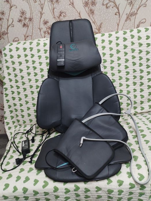 ТОРГ. Продам массажное кресло