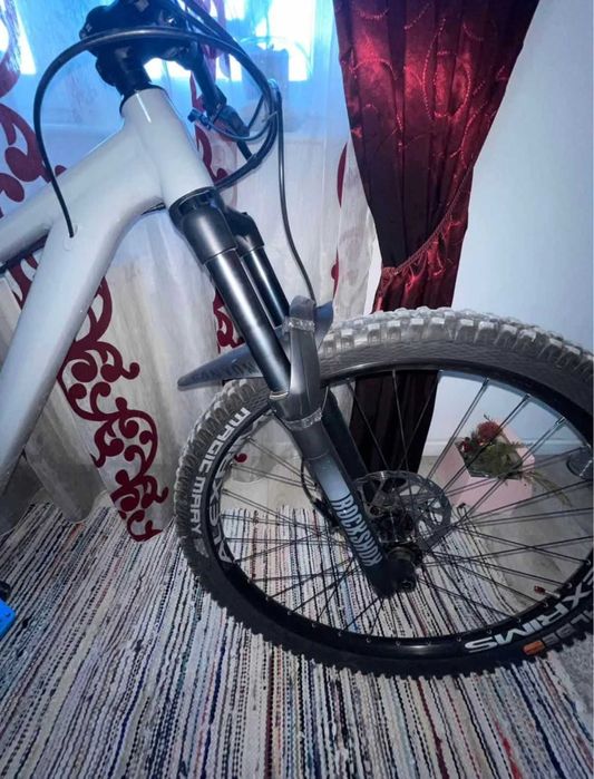 Canyon Stoic 3 M+Pedale Crankbrothers+Casca Specialized+Kit Sram+MucOf