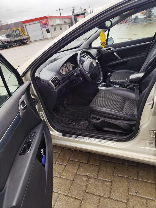 Vând Peugeot 407