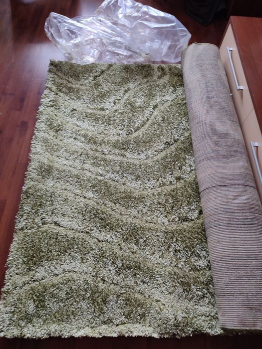 Продам 2 новых паласа(травка)