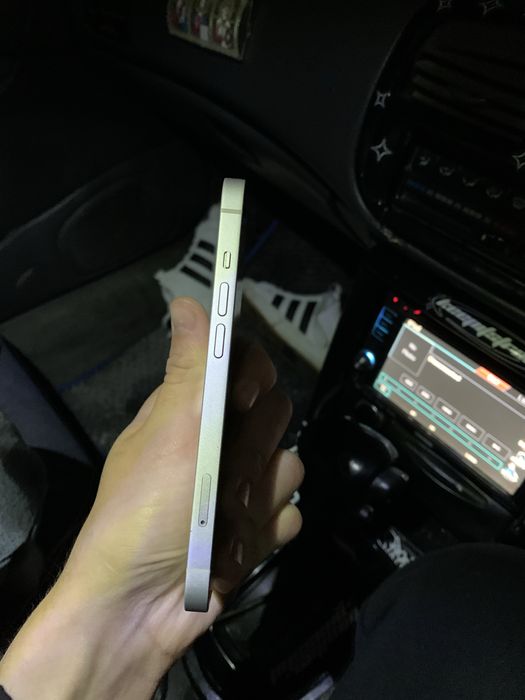 Продам айфон iphone 13 128gb 77%