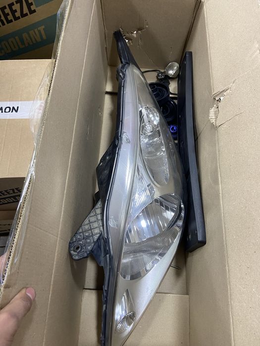 Spark fara kamplekt b/u holati zor