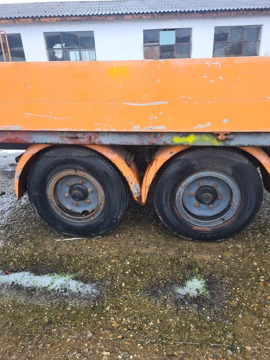 Vind remorcă tandem