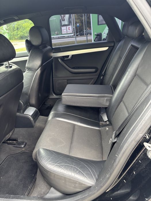 Audi A4 B7 S-Line 2.0 TDI 140 CP | 2006 | 6 trepte | 2.800 € negociabil