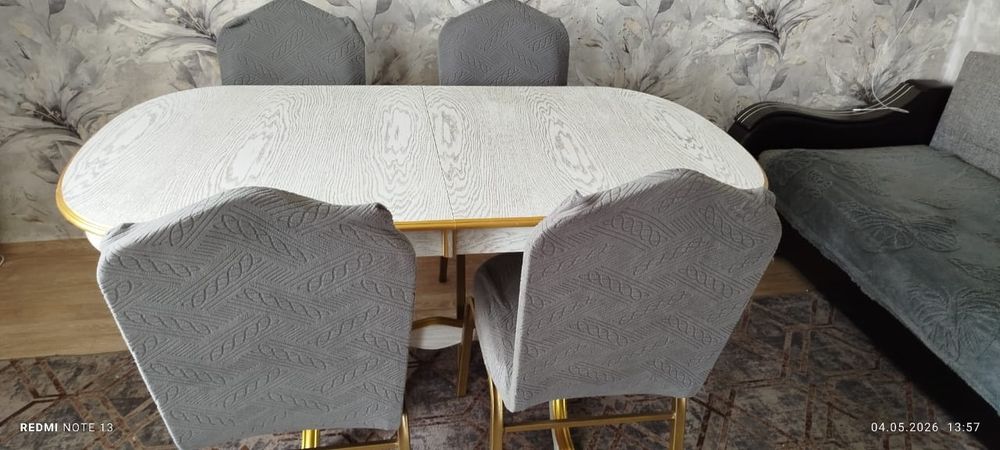 Продам стол со стульями