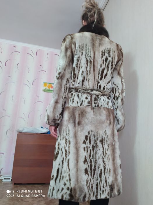 Шуба норковая ,воротник соболь