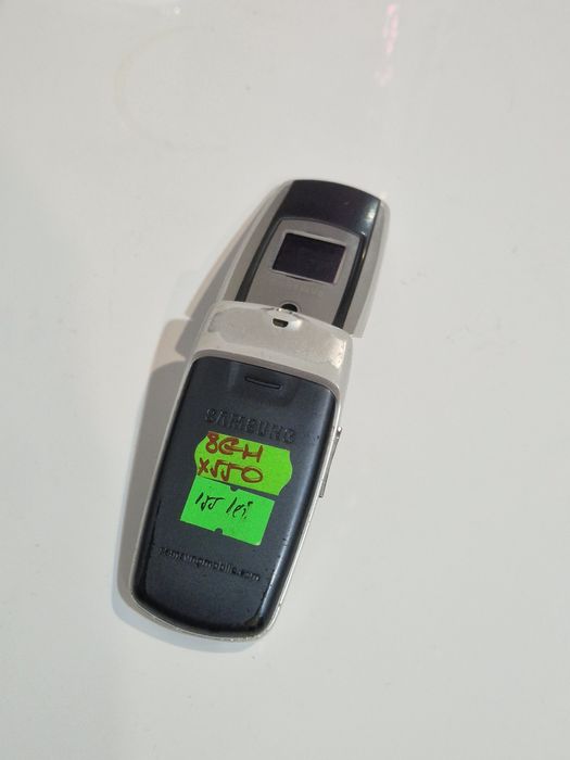 Telefon cu clapeta