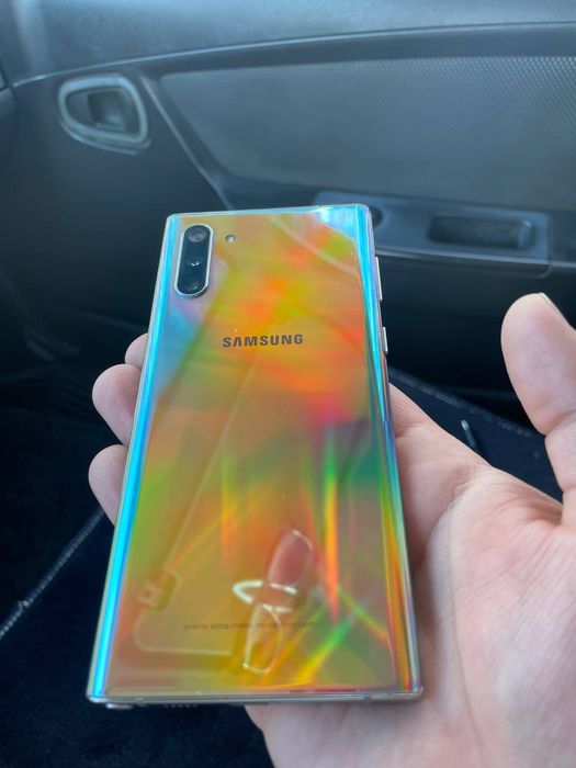 Samsung not 10 xolati yaxshi