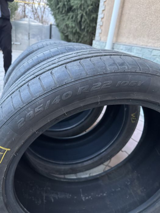 Pirelli p zero r22