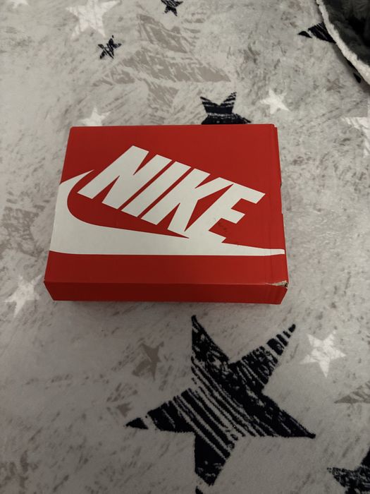 Adidasi fete nike marimea 36.5