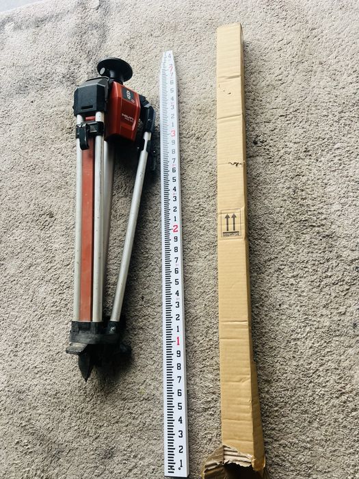 Hilti PRA 90 trepied telescopit plus rigla hilti