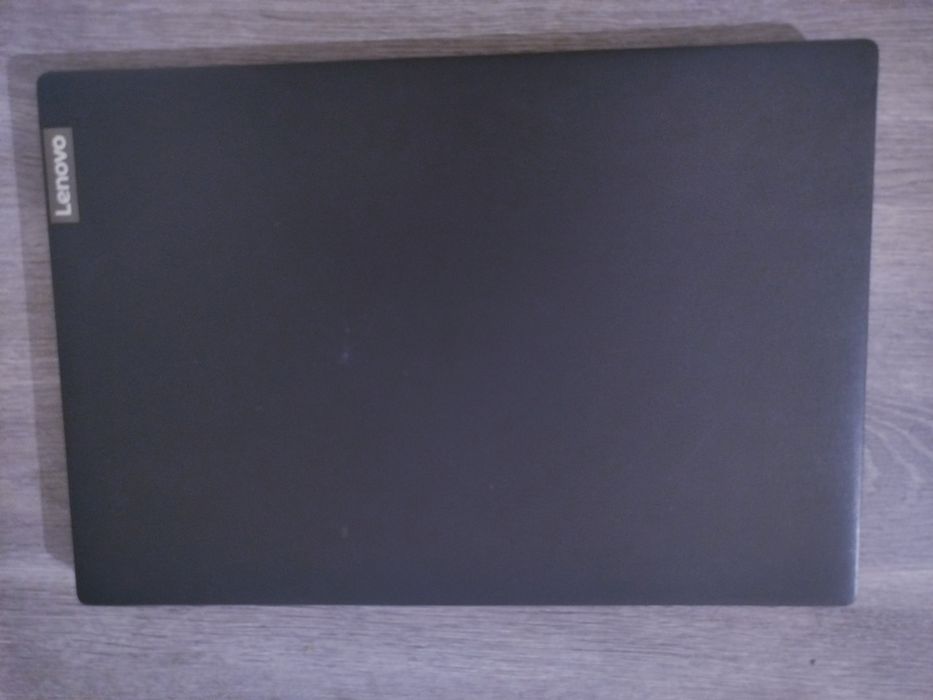 Ноутбук Lenova v 15