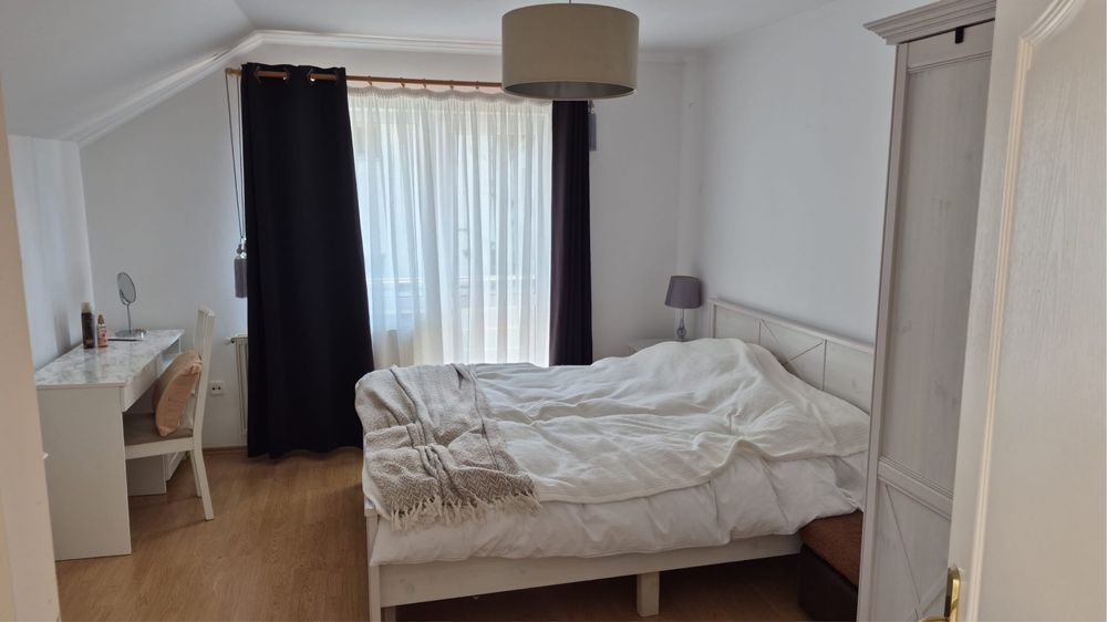 Apartamente la curte de inchiriat 2 camere+ living sau casa cu 6 dormitoare