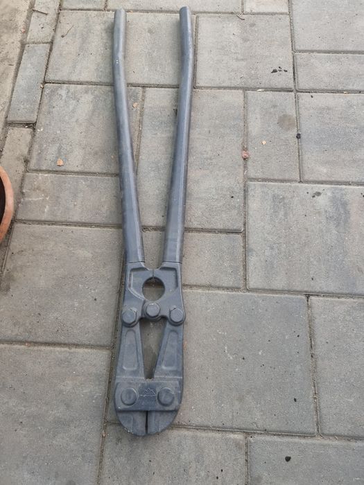 Foarfeca tăiat fier