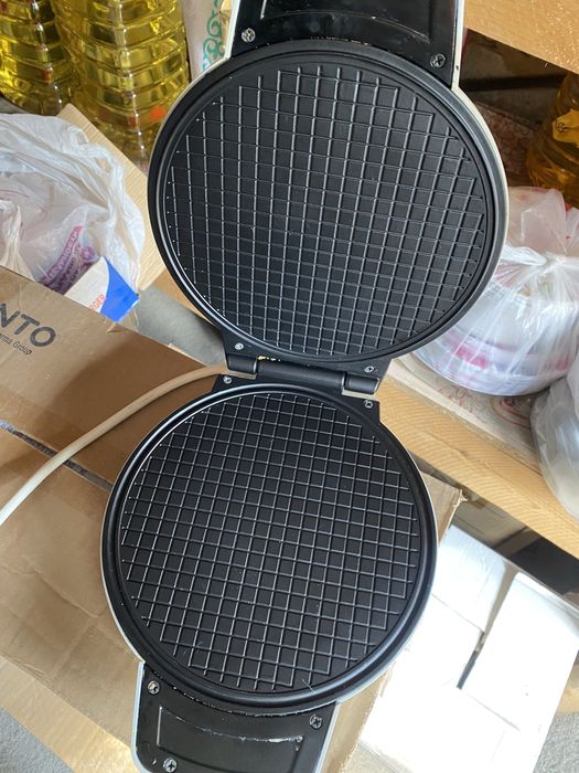 Продам аэрогрильницу блинницу и вафельницу