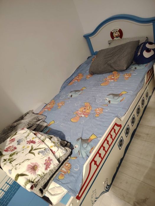 Mobilier copii Mobexpert tematica marina: șifonier,pat,noptiera, birou plus cadouri la  achiziția mobilierului:covor,saltea, galerie,draperie,etc