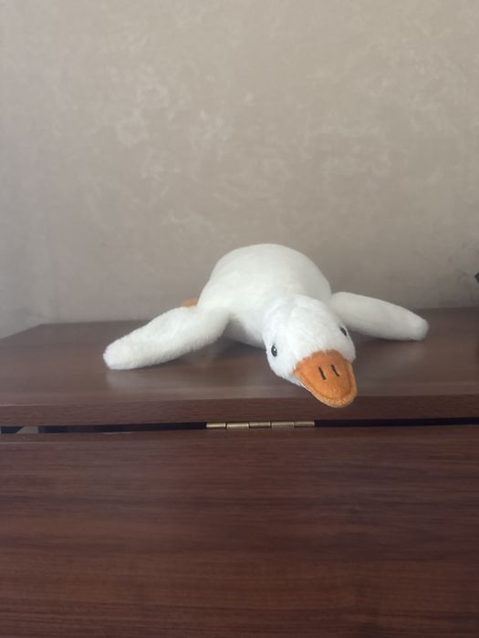 Плюшевая игрушка гусь