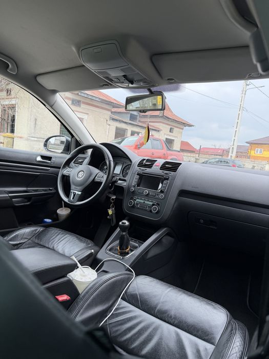 Vand VW JETTA 2.0 tdi 2010