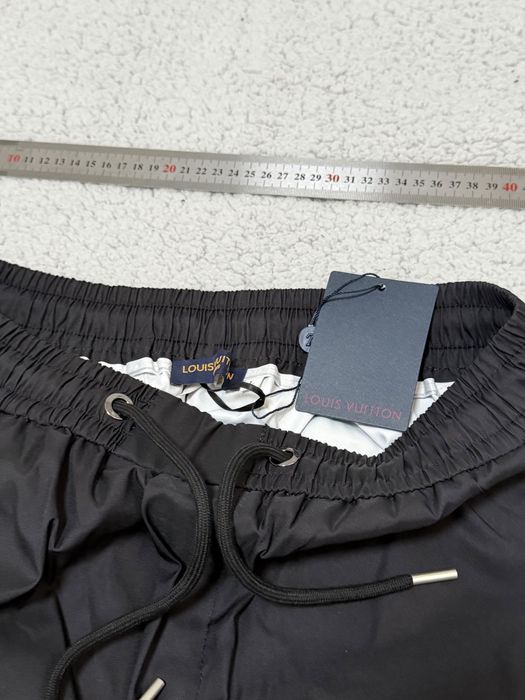 Бански Louis Vuitton