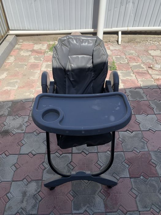 Продам велосипед децкое кресло и каляску