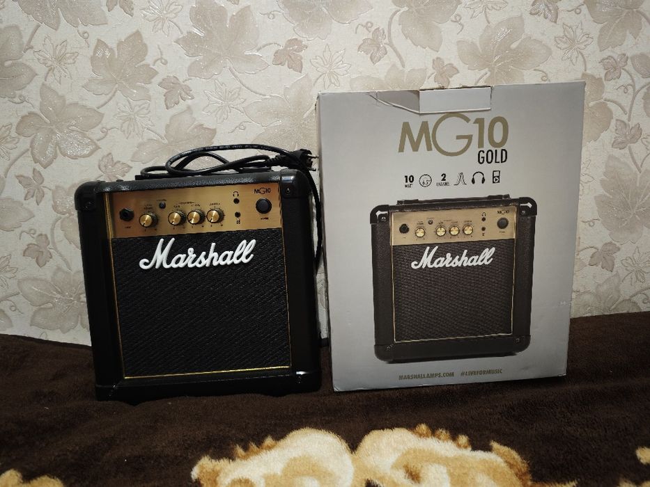 Продам электрогитару комбо усилитель