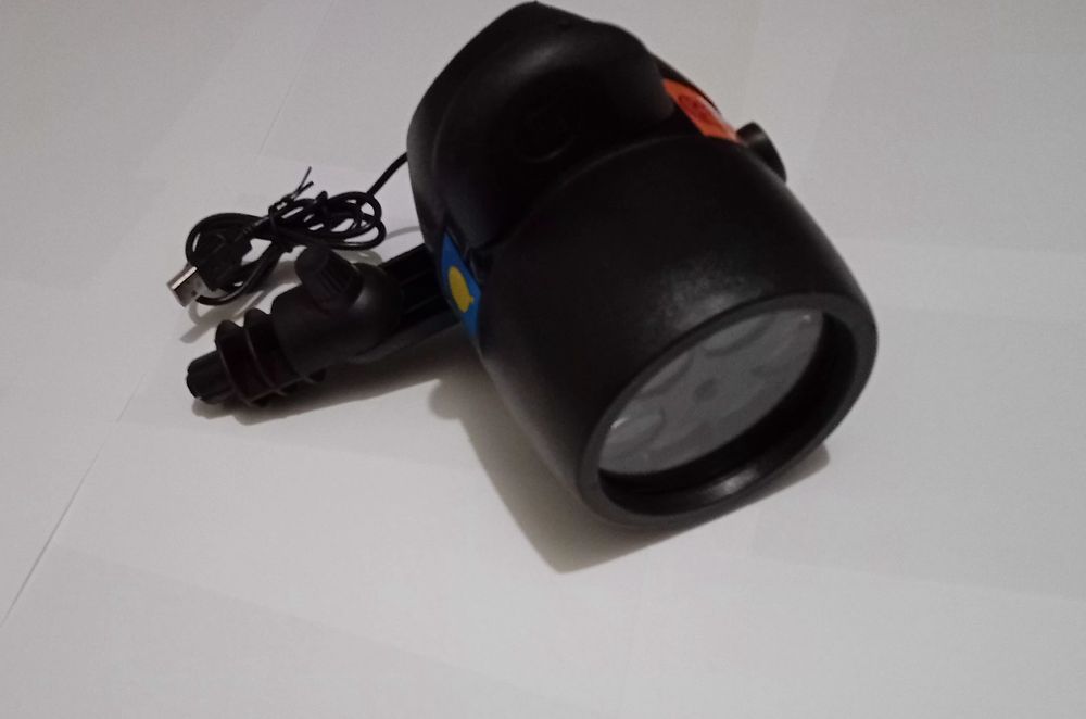 Празничен LED прожектор