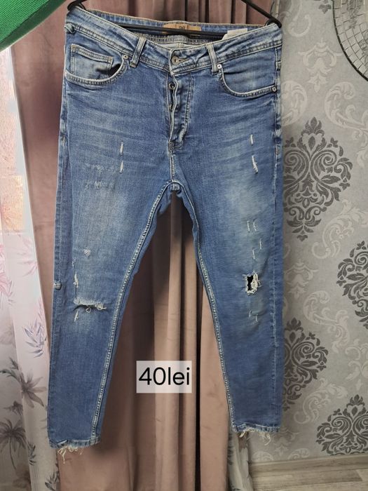 Vînd haine în stare bună