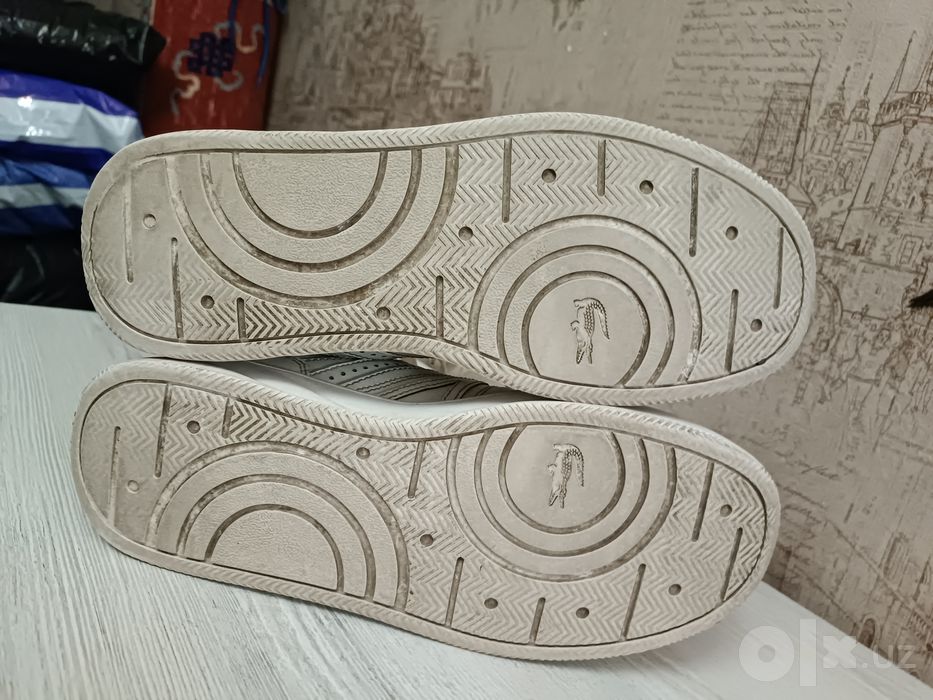 Оригинальные кроссы Lacoste