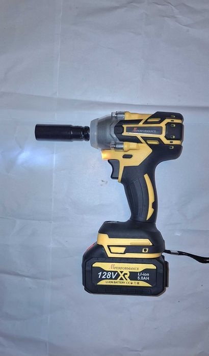 Pistol impact cu trusa biti tubulare service vulcanizare self NOU