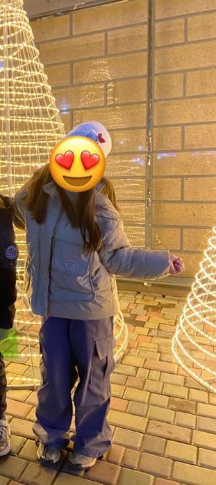 Куртка осенняя  для девочек на 9 лет