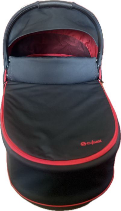 Кош за новородено Cybex Priam 3 Lux Ferrari Victory Black