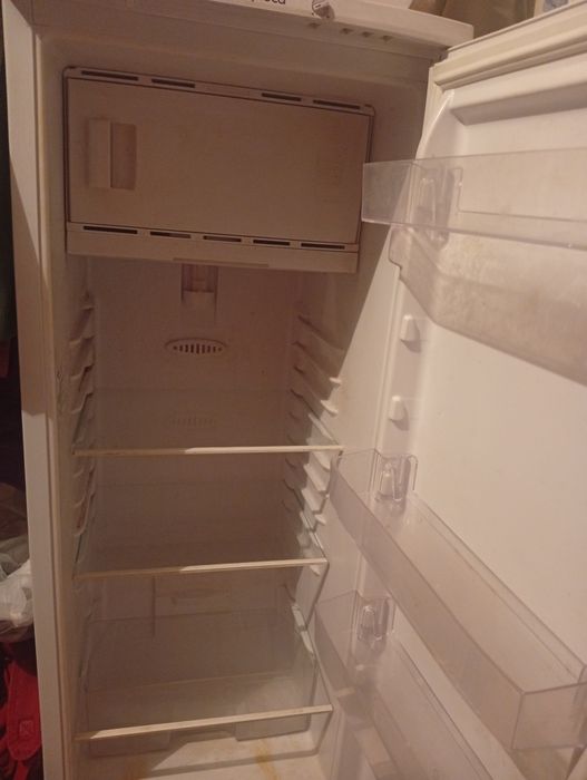 Продам холодильник маленький